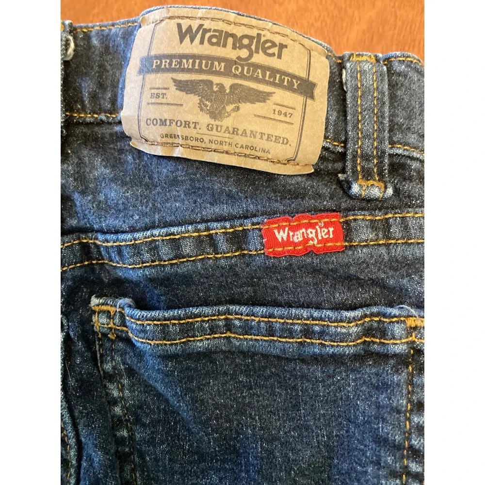 Wrangler Boys 8 Slim Classic Bootcut Jeans Dark Wash Adjustable Waist 105WNBWDG